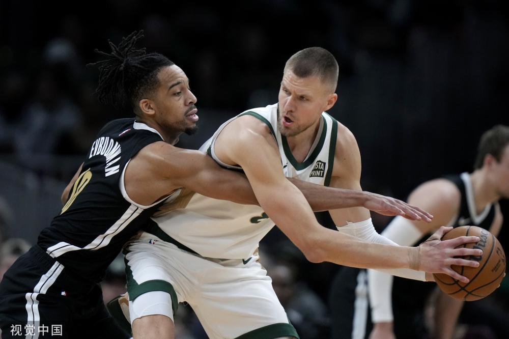 他的年轻和 他的年轻和